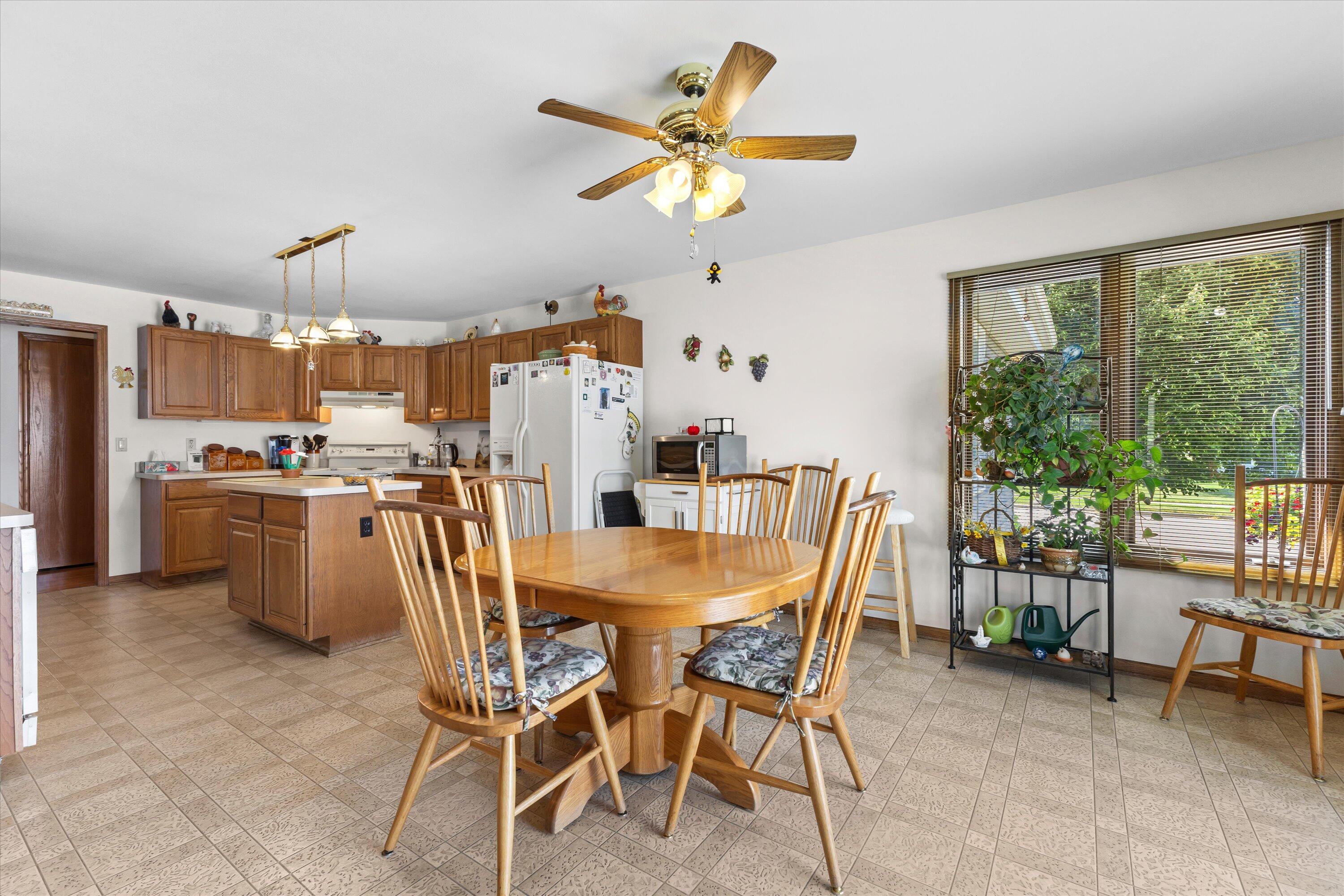 4922 26th Street Kenosha, WI 53144 - Photo 9 of 40 43-KCM-90