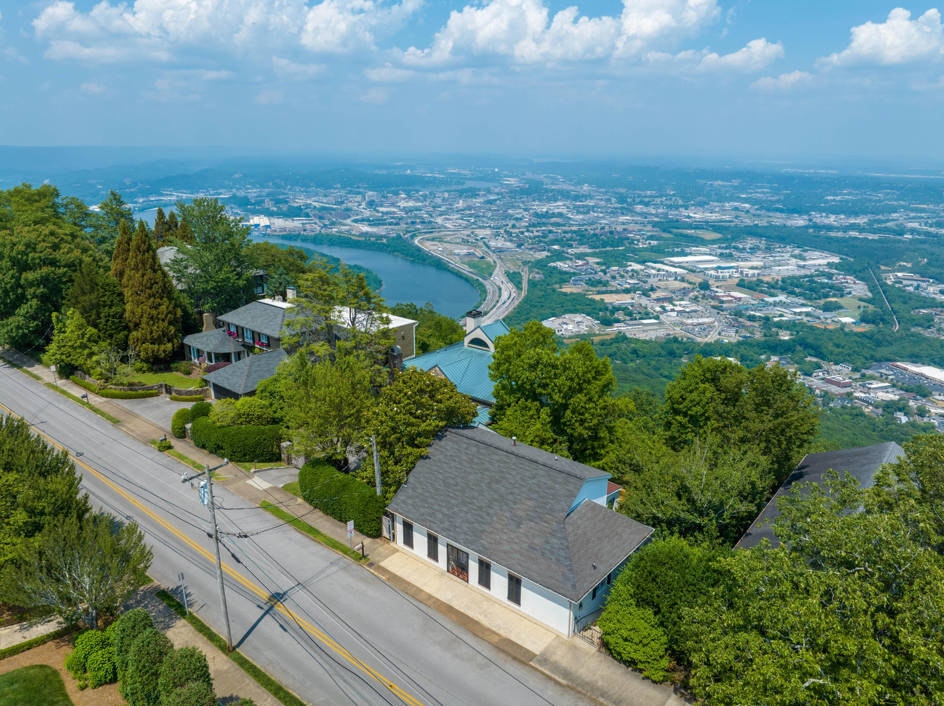 1003 East Brow Road Lookout Mountain, TN 37350 - Photo 1 of 40 01 - 1003 E Brow Rd - Aerial