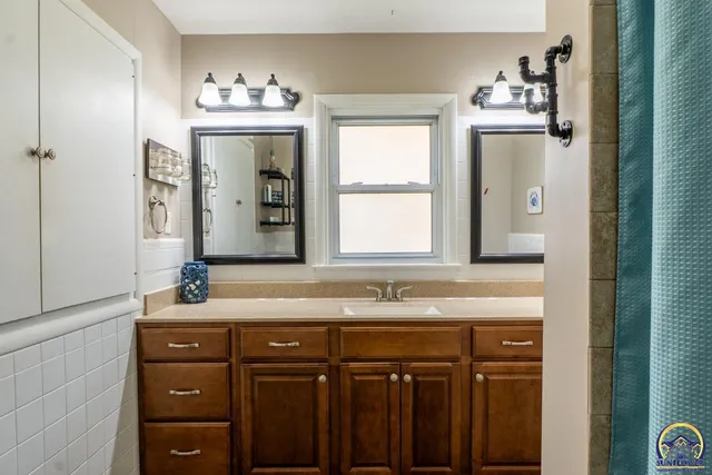 $170,000 | 123 South 3rd Street, Osage City, KS 66523