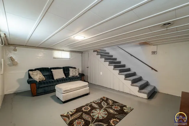 $170,000 | 123 South 3rd Street, Osage City, KS 66523