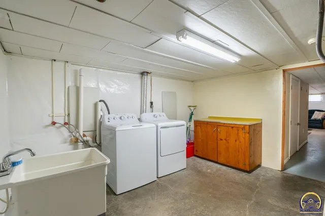 $170,000 | 123 South 3rd Street, Osage City, KS 66523