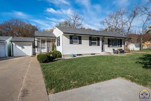 $170,000 | 123 South 3rd Street, Osage City, KS 66523