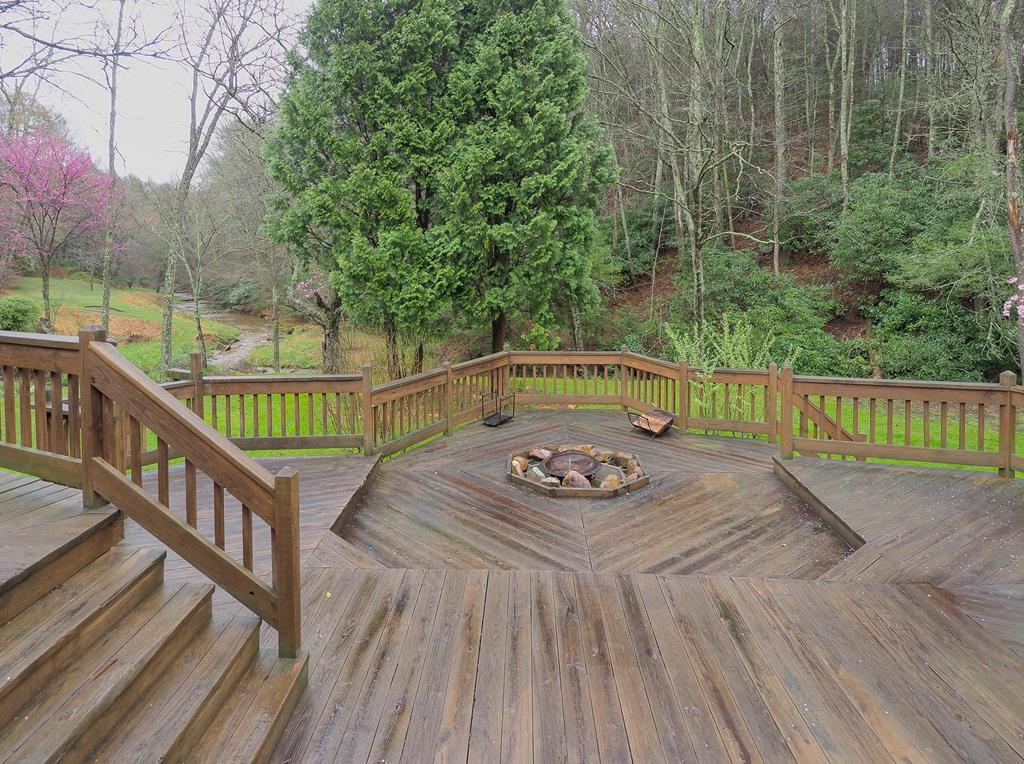 980 Homestead Road Hillsville, VA 24343 - Photo 6 of 68 Gallery Image 6