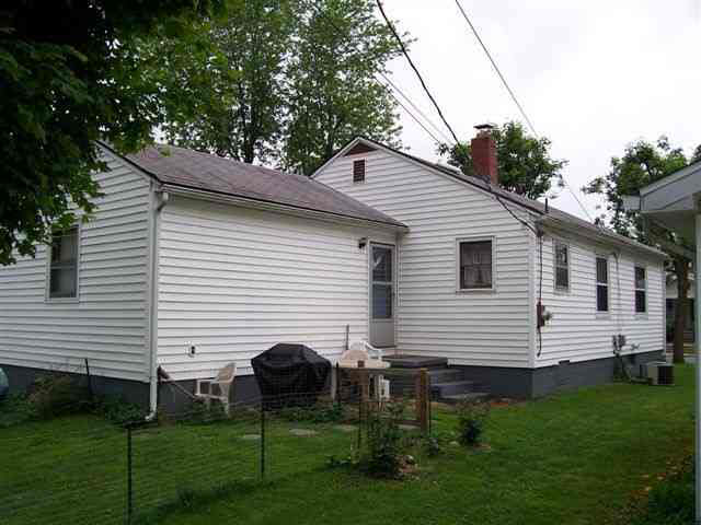 828 Ridgeway Avenue Vincennes, IN 47591 - Photo 8 of 8 Gallery Image 8