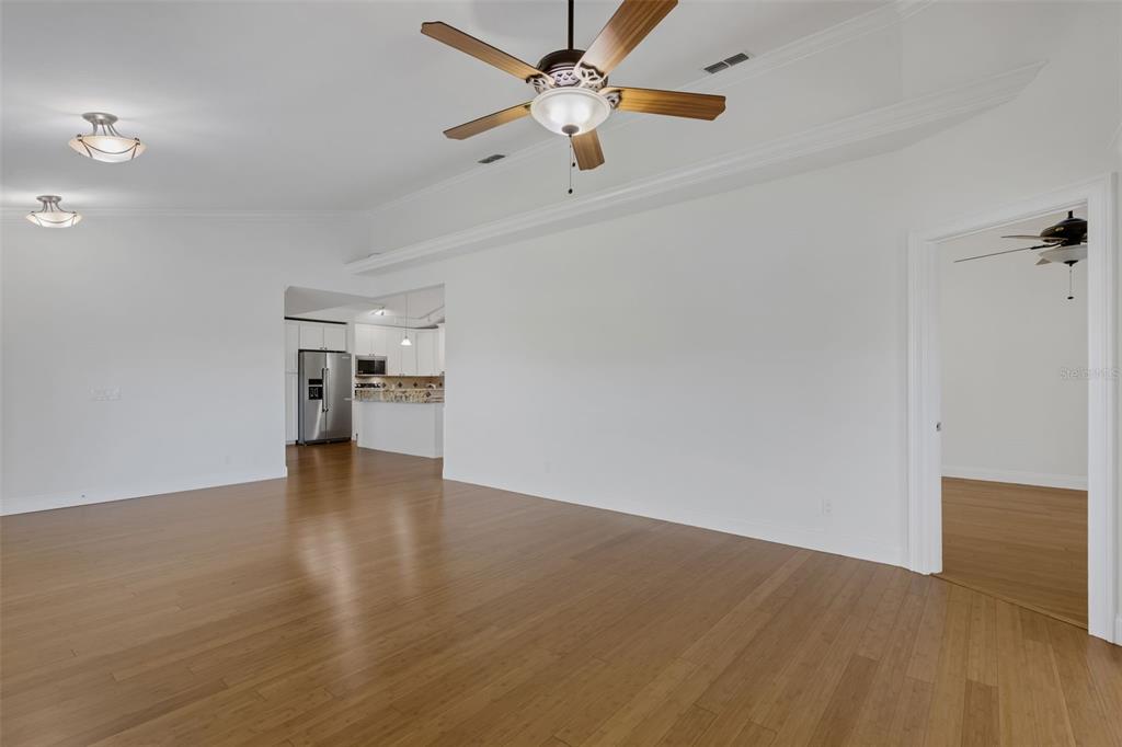 1154 Waterfall Lane Lakeland, FL 33803 - Photo 9 of 45 Gallery Image 9