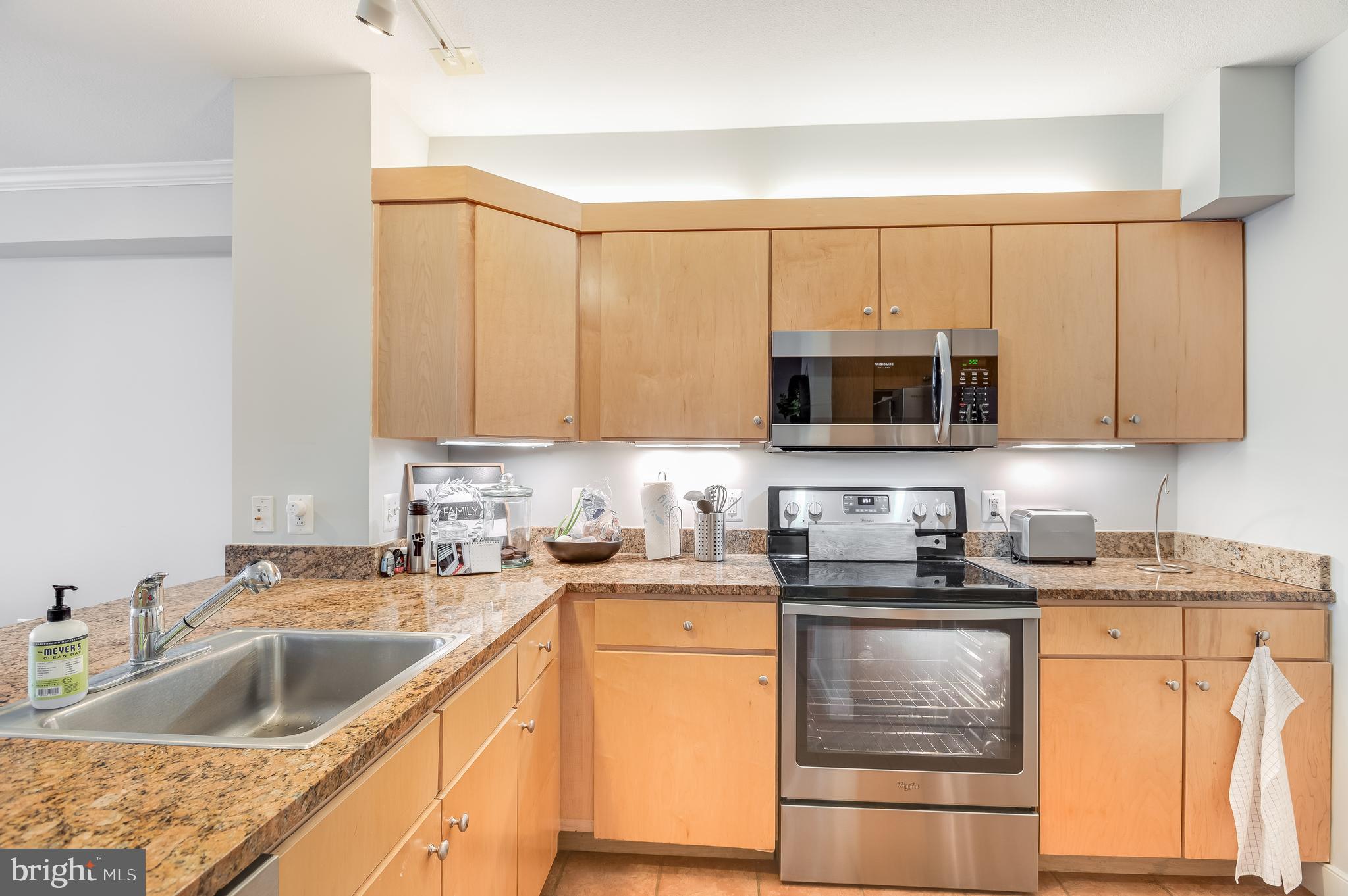 616 E Street Northwest, Unit 321 Washington, DC 20004 - Photo 11 of 39