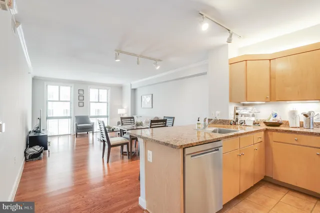 $2,800 | 616 E Street Northwest, Unit 321, Washington, DC 20004