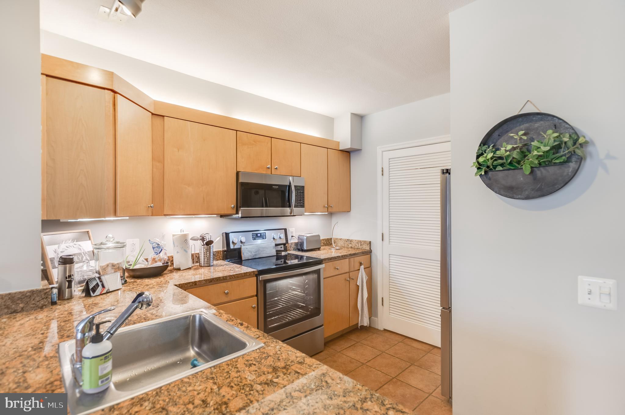 616 E Street Northwest, Unit 321 Washington, DC 20004 - Photo 10 of 39