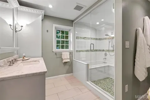$1,400,000 | 9845 Northbridge Road, St. Louis, MO 63124