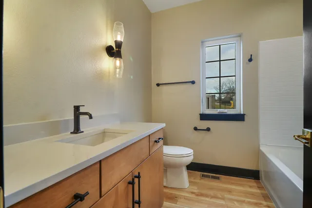 $759,900 | 4751 98th Street, Pleasant Prairie, WI 53158