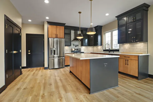 $759,900 | 4751 98th Street, Pleasant Prairie, WI 53158