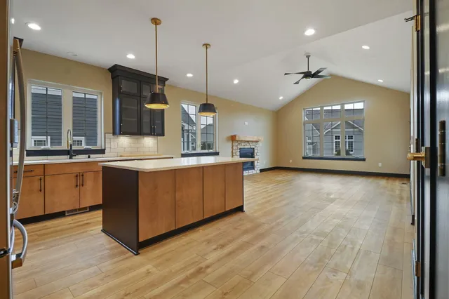 $759,900 | 4751 98th Street, Pleasant Prairie, WI 53158