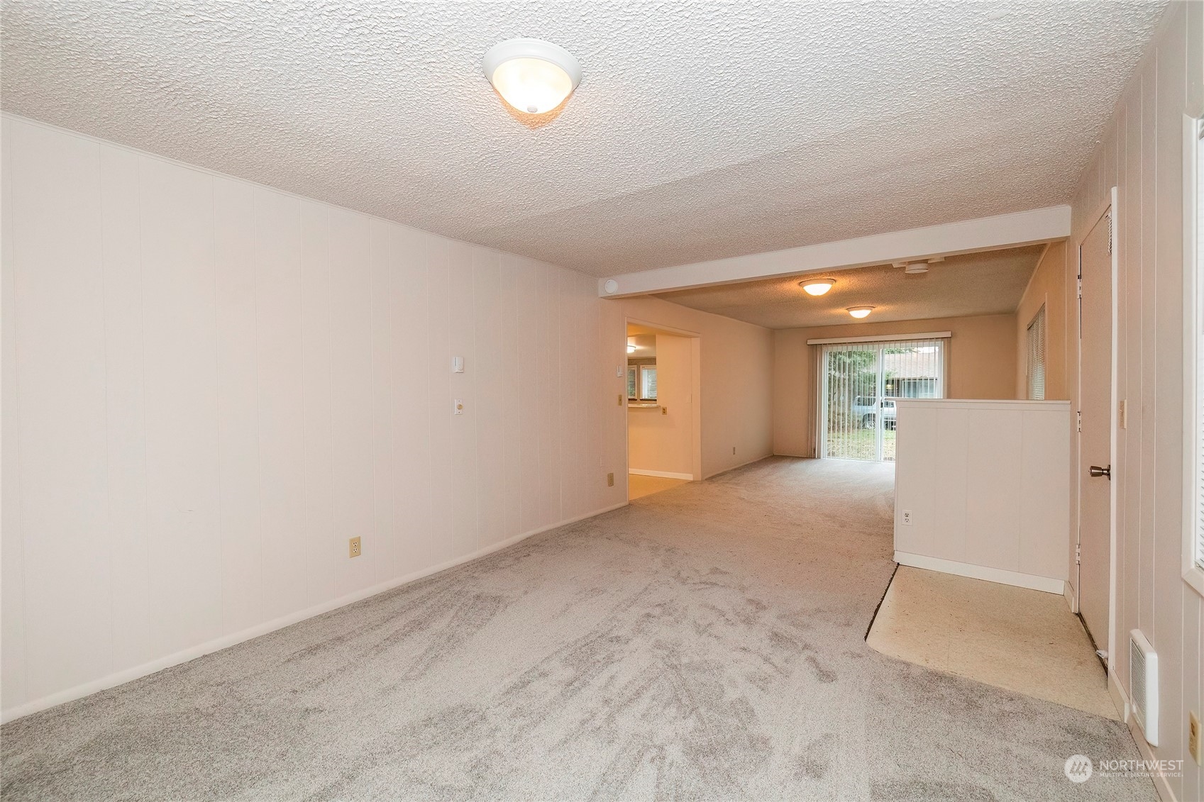 2460 Mitchell Road Southeast Port Orchard, WA 98366 - Photo 5 of 40 Gallery Image 5