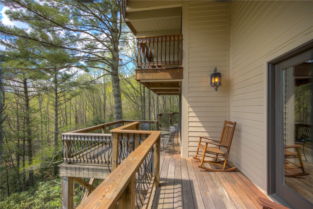 128 Cedar Lane Boone, NC 28607 - Photo 3 of 18 Gallery Image 3