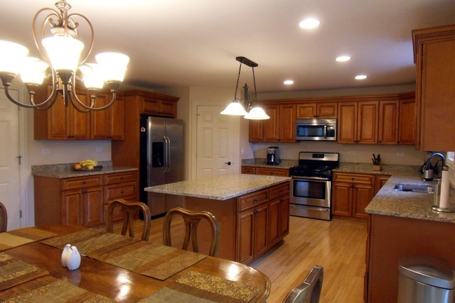 28W453 Garys Mill Road Winfield, IL 60190 - Photo 8 of 16