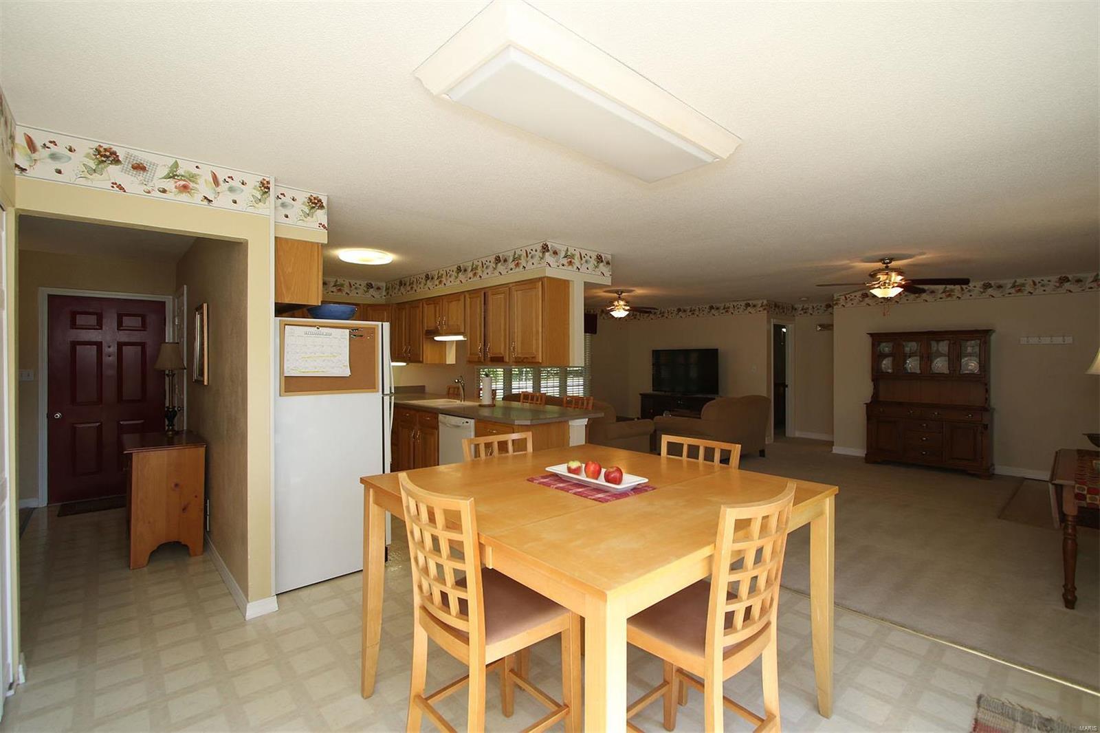 8050 Maple Grove Road Troy, IL 62294 - Photo 16 of 45