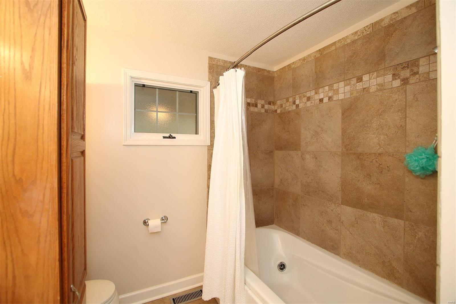 8050 Maple Grove Road Troy, IL 62294 - Photo 26 of 45
