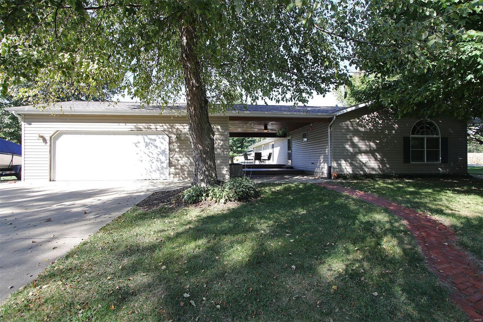 8050 Maple Grove Road Troy, IL 62294 - Photo 38 of 45