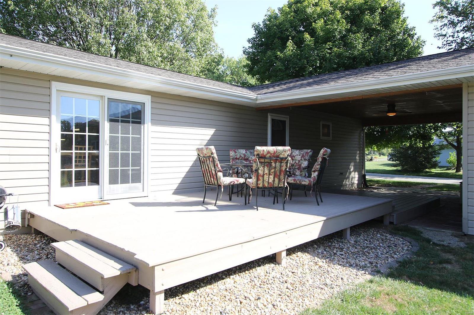 8050 Maple Grove Road Troy, IL 62294 - Photo 42 of 45