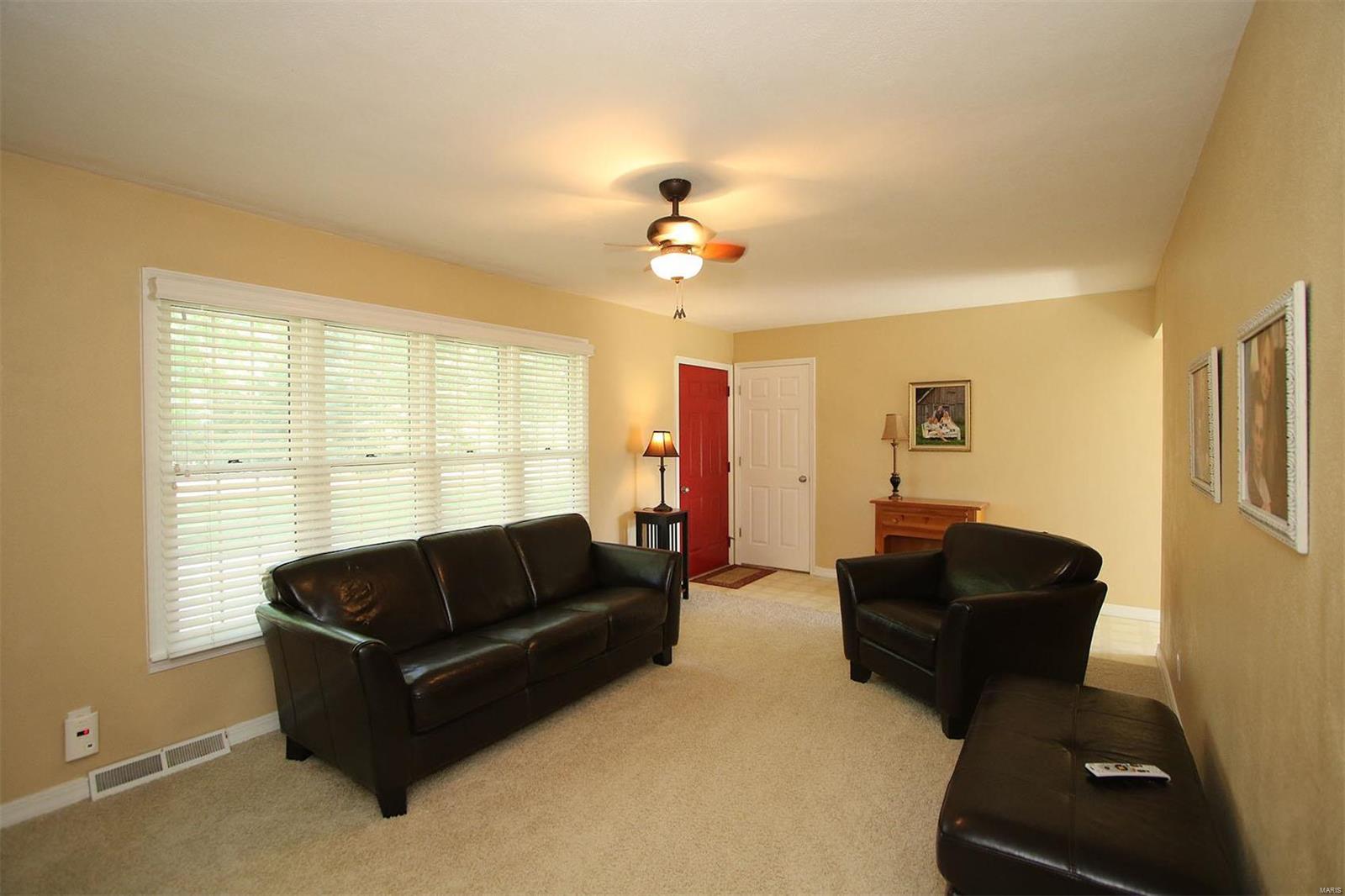 8050 Maple Grove Road Troy, IL 62294 - Photo 8 of 45