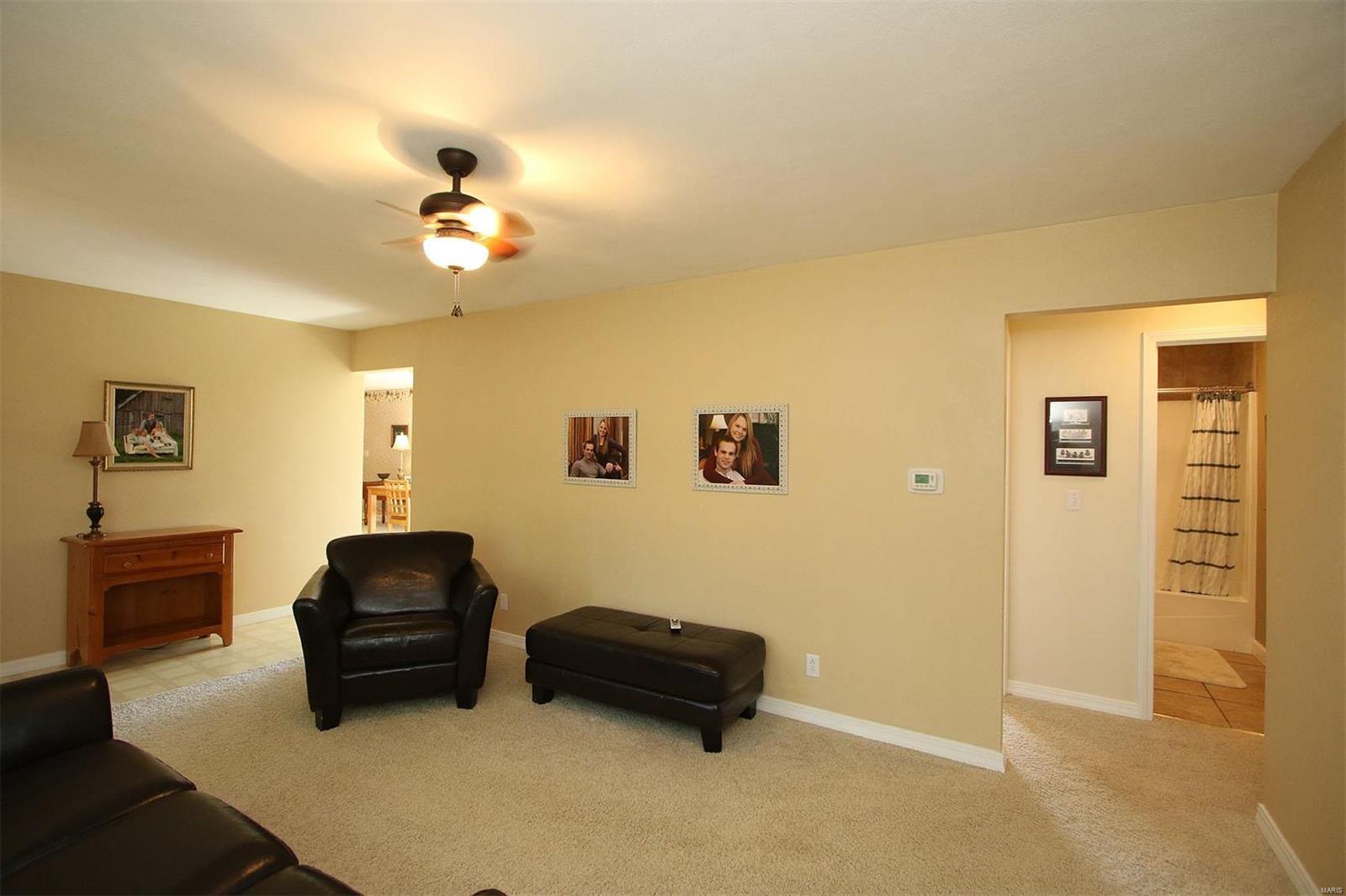 8050 Maple Grove Road Troy, IL 62294 - Photo 9 of 45