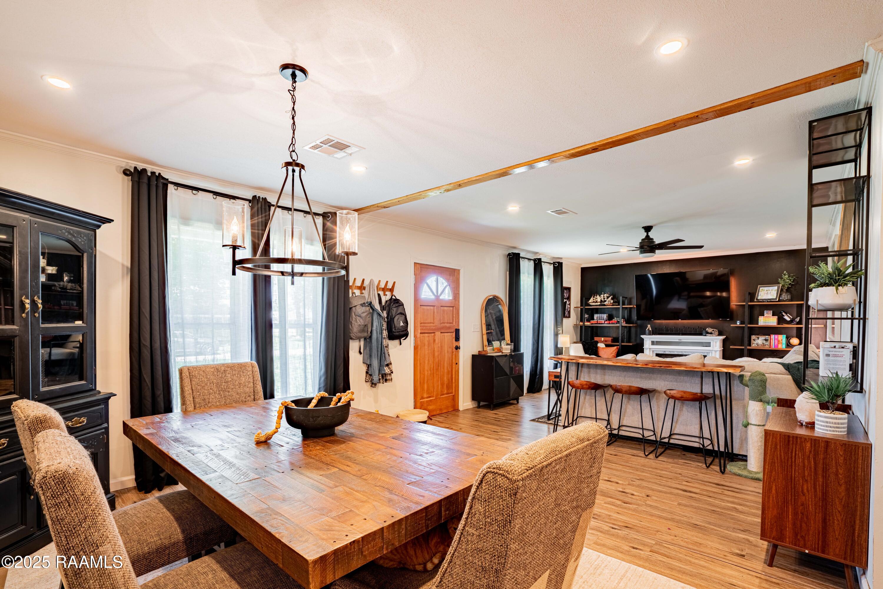 407 North Foote Avenue Kaplan, LA 70548 - Photo 8 of 24 Dining Room