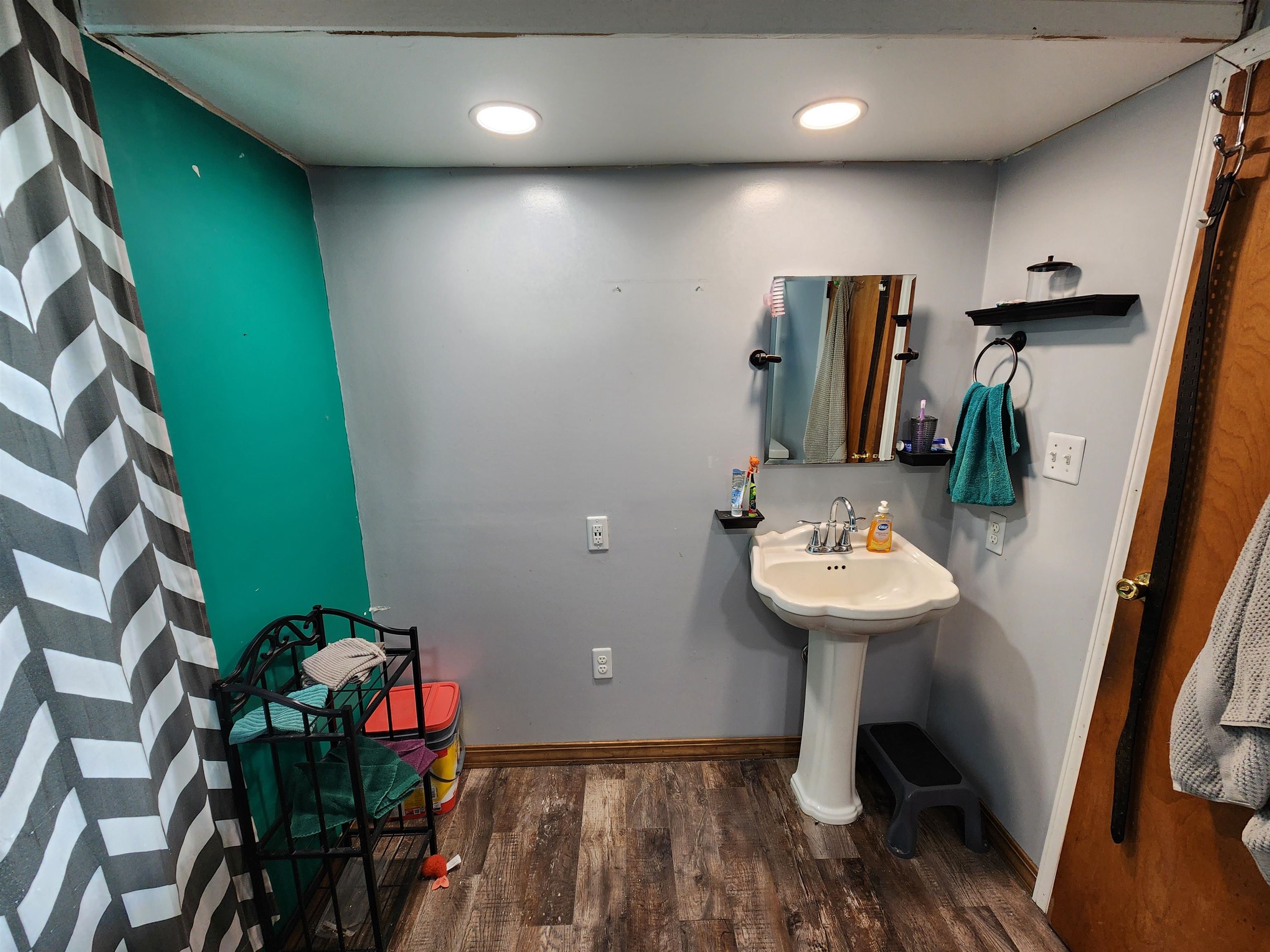 994 South Poseyville Road Midland, MI 48640 - Photo 11 of 20 Gallery Image 11