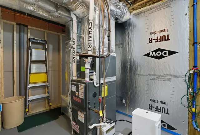 a view of walk in closet