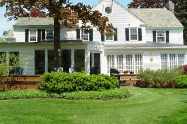 29 Westover Road Bethlehem, NY 12159 - Photo 2 of 10 Photo 2