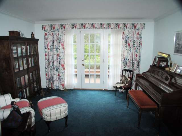 29 Westover Road Bethlehem, NY 12159 - Photo 8 of 10 Photo 8