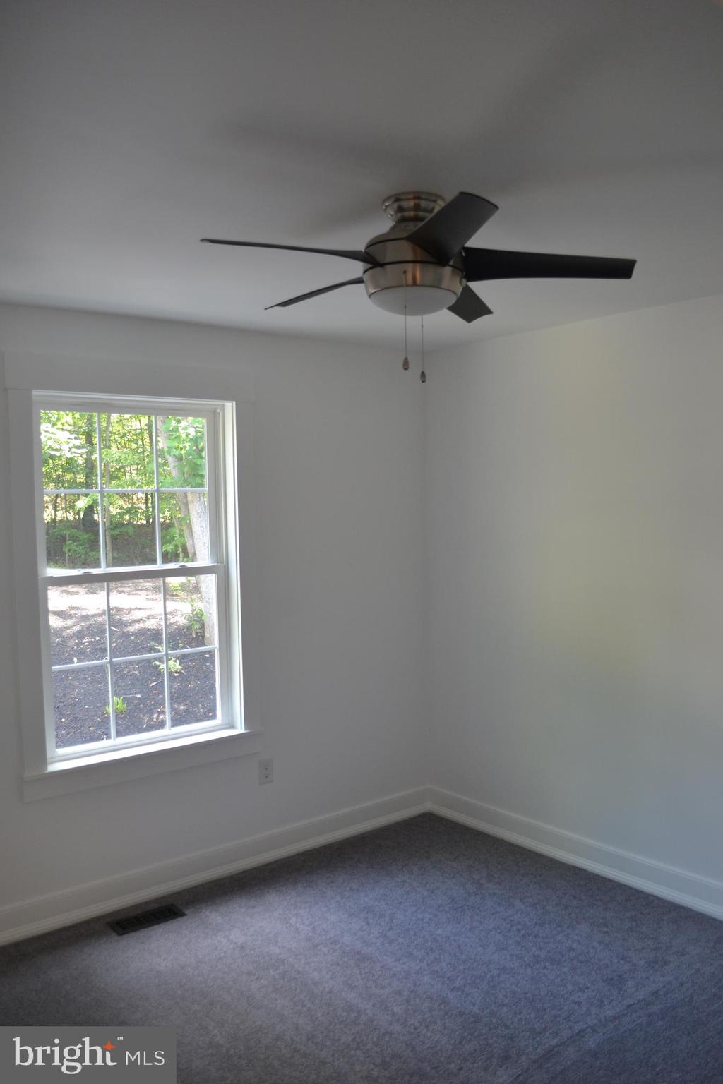 6509 Davis Ford Road Manassas, VA 20111 - Photo 25 of 45 Gallery Image 25