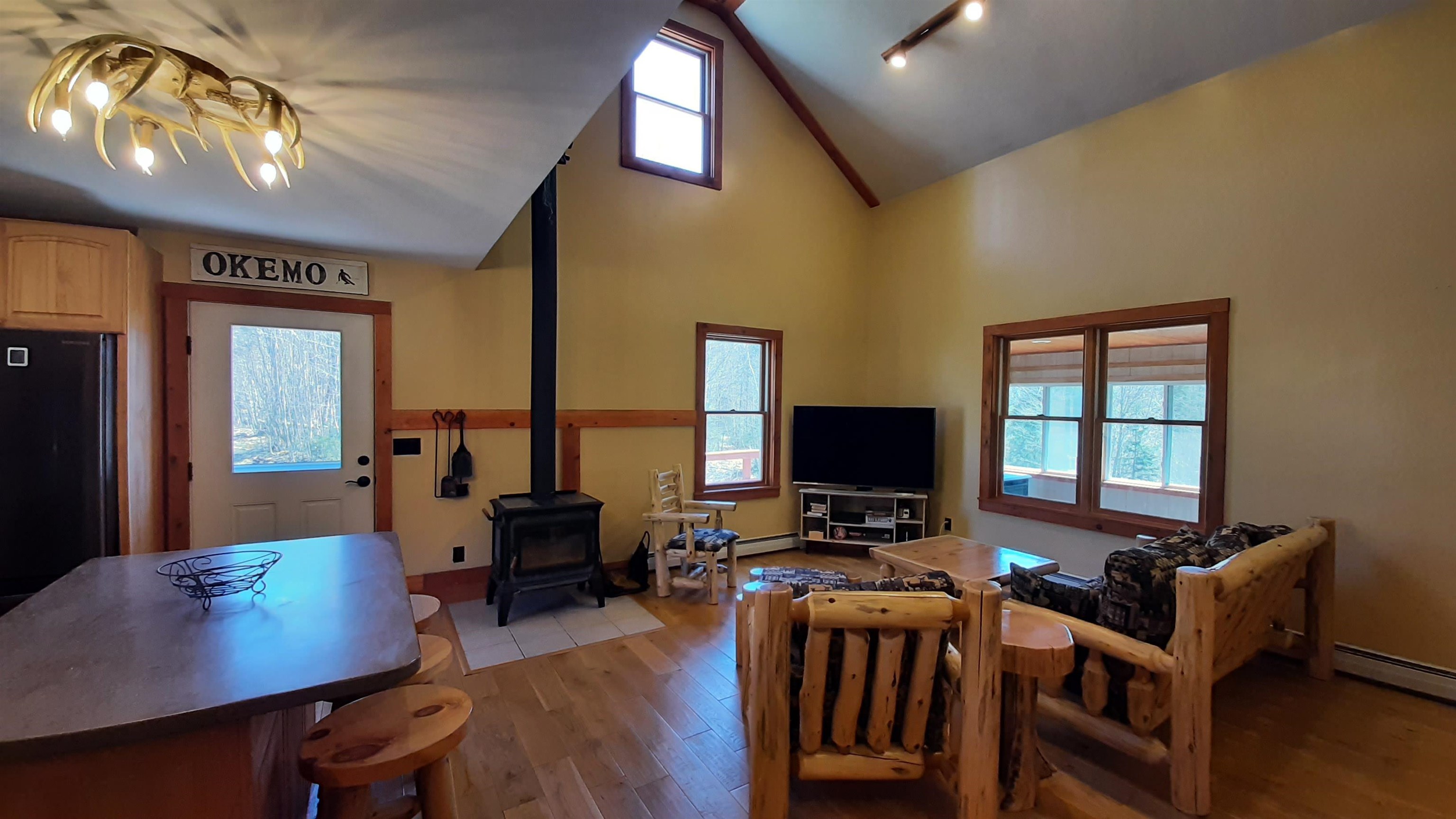 536 Old County Road Cavendish, VT 05142 - Photo 9 of 39