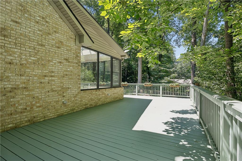2094 Azalea Circle Decatur, GA 30033 - Photo 37 of 41
