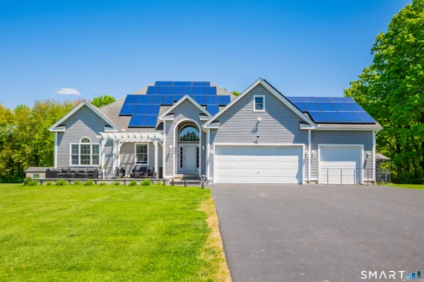 $750,000 | 409 Beckley Road, Berlin, CT 06037