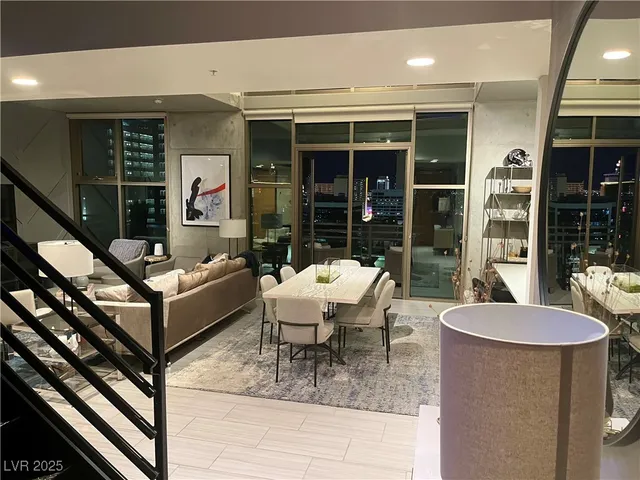 $6,200 | 353 East Bonneville Avenue, Unit 1406, Las Vegas, NV 89101