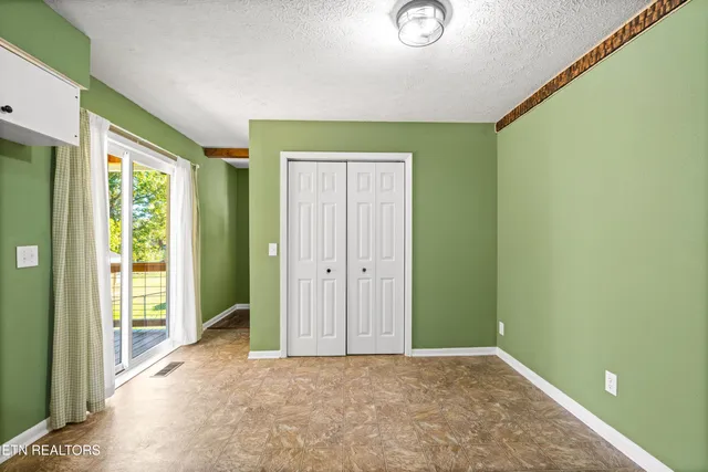 $239,000 | 130 Pike Lane, Caryville, TN 37714