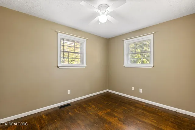 $239,000 | 130 Pike Lane, Caryville, TN 37714