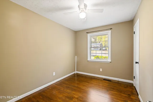 $239,000 | 130 Pike Lane, Caryville, TN 37714