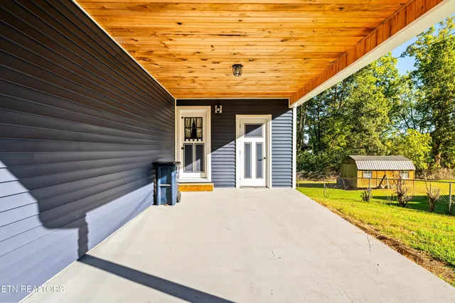 $239,000 | 130 Pike Lane, Caryville, TN 37714