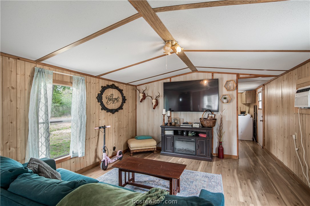 497 Blackberry Road Somerville, TX 77879 - Photo 2 of 22