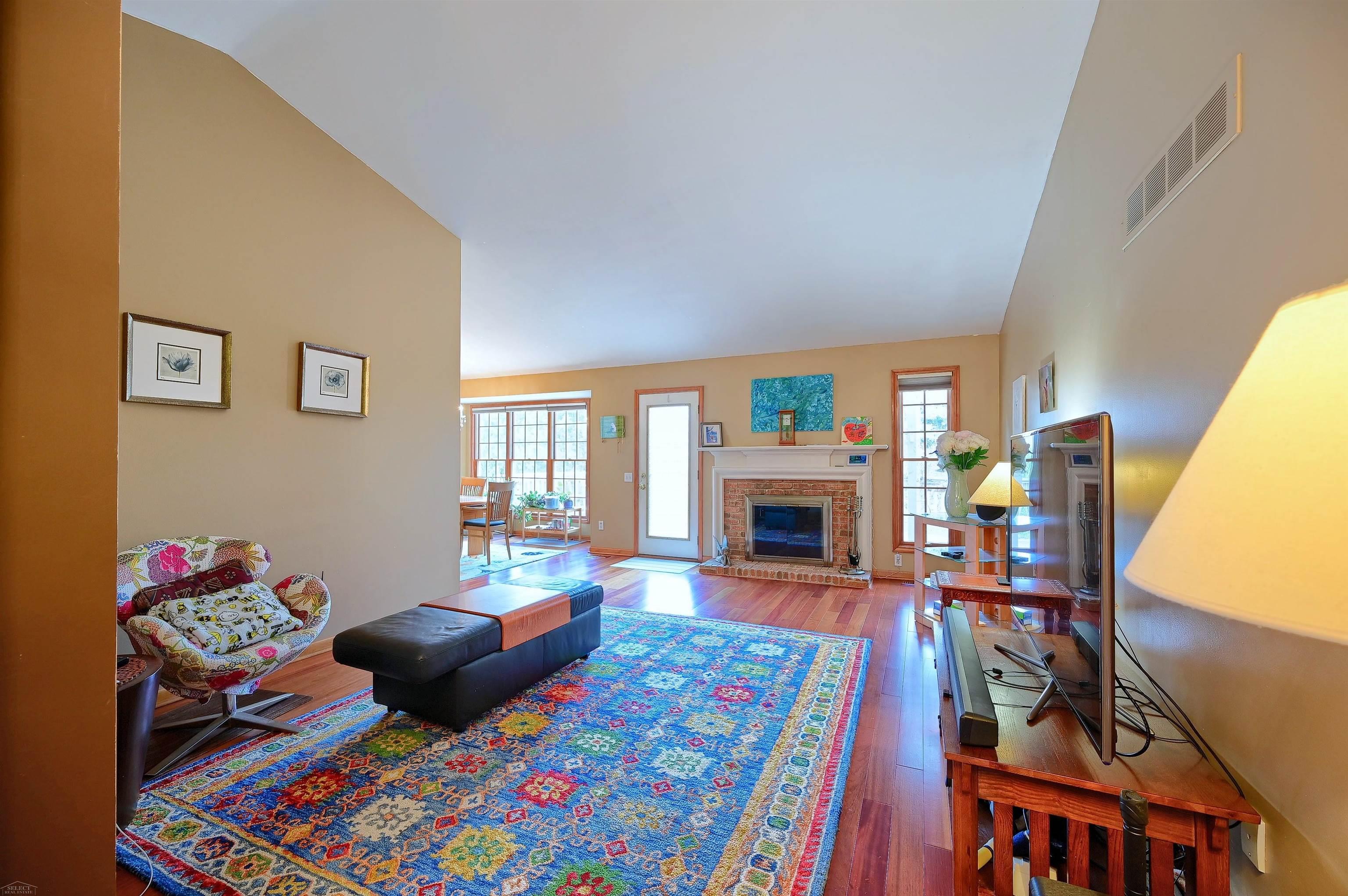 492 Bolinger Street Rochester, MI 48307 - Photo 3 of 24 Great Room