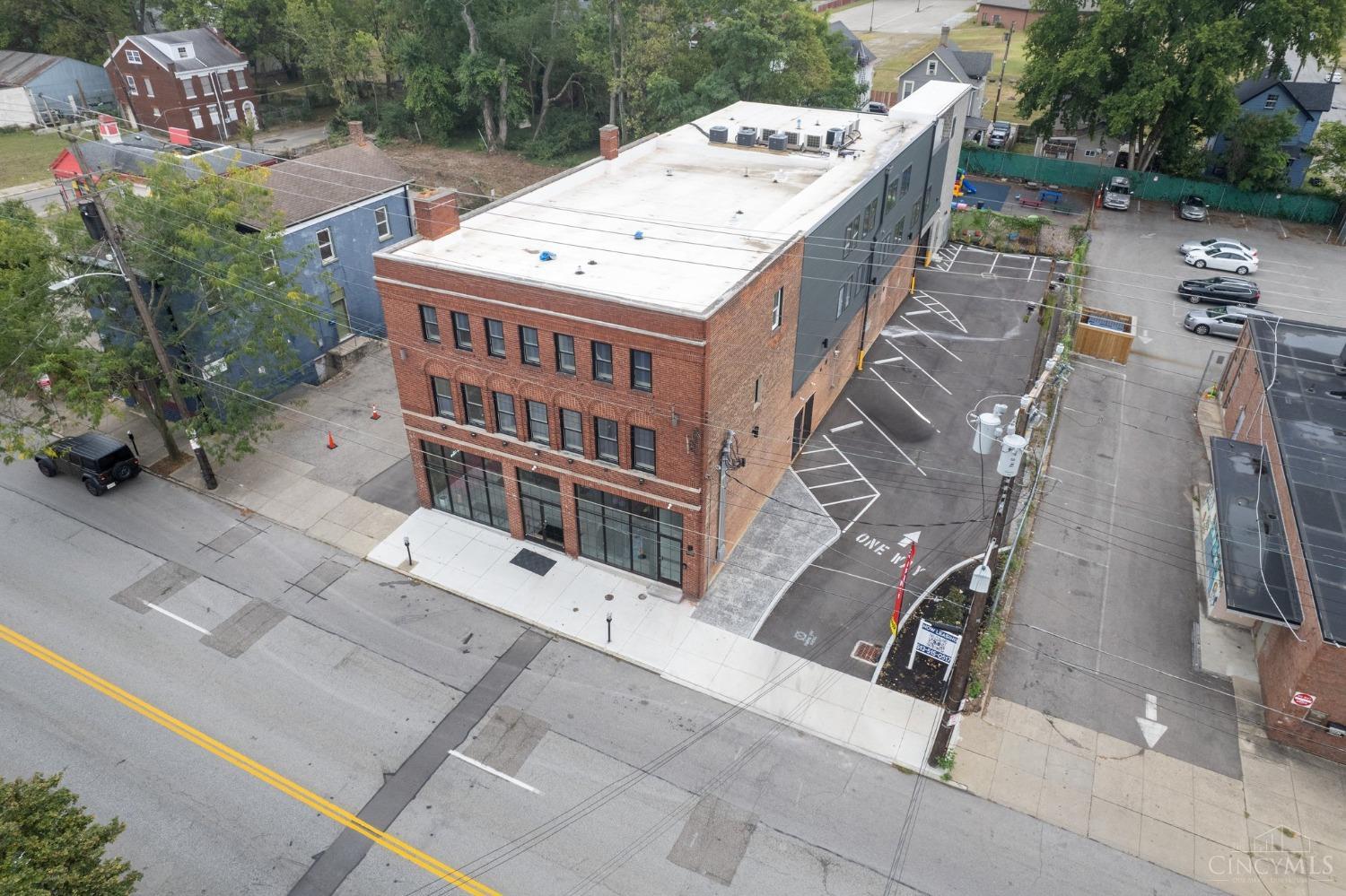 6011 Madison Road, Unit 4 Cincinnati, OH 45227 - Photo 26 of 28