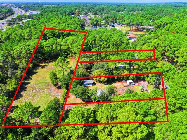 $425,000 | 9251 Timber Lane, Navarre, FL 32566