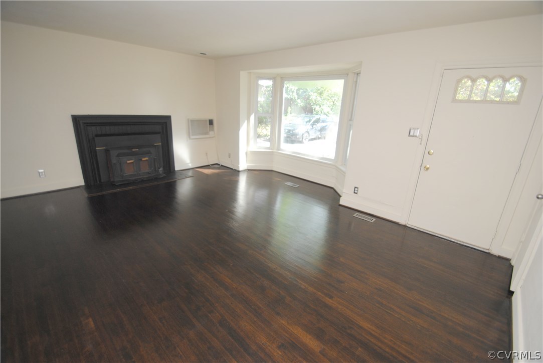 8808 Gayton Road Henrico, VA 23229 - Photo 3 of 22 Gallery Image 3