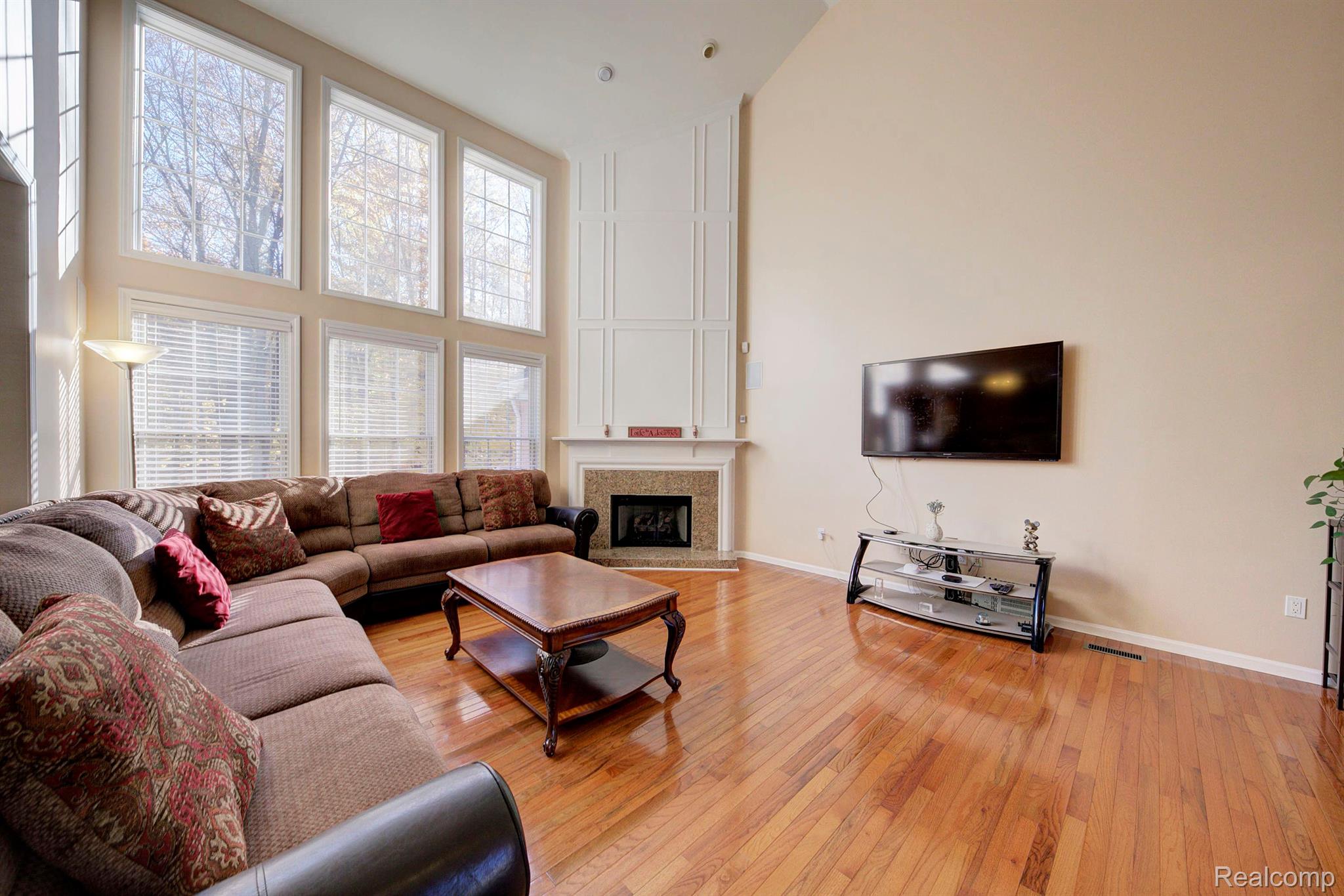 1789 Trinity Road Canton, MI 48187 - Photo 28 of 82 Gallery Image 28