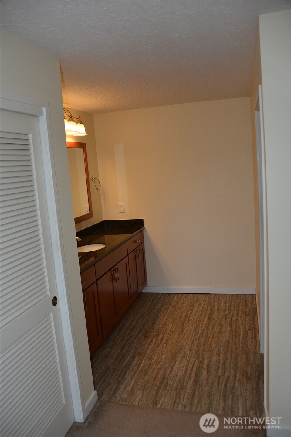 1070 5th Avenue South, Unit 307 Edmonds, WA 98020 - Photo 13 of 21