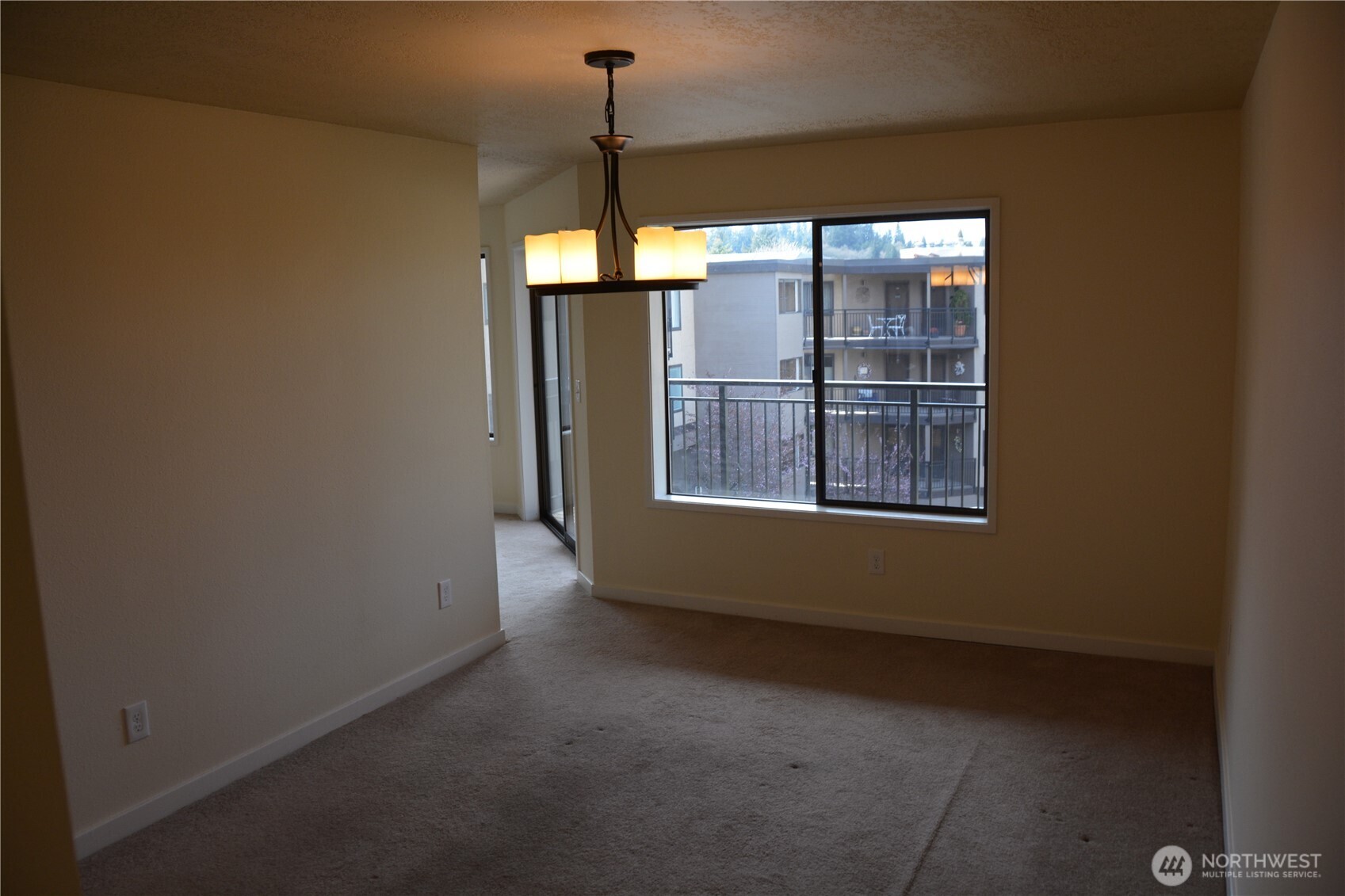 1070 5th Avenue South, Unit 307 Edmonds, WA 98020 - Photo 6 of 21