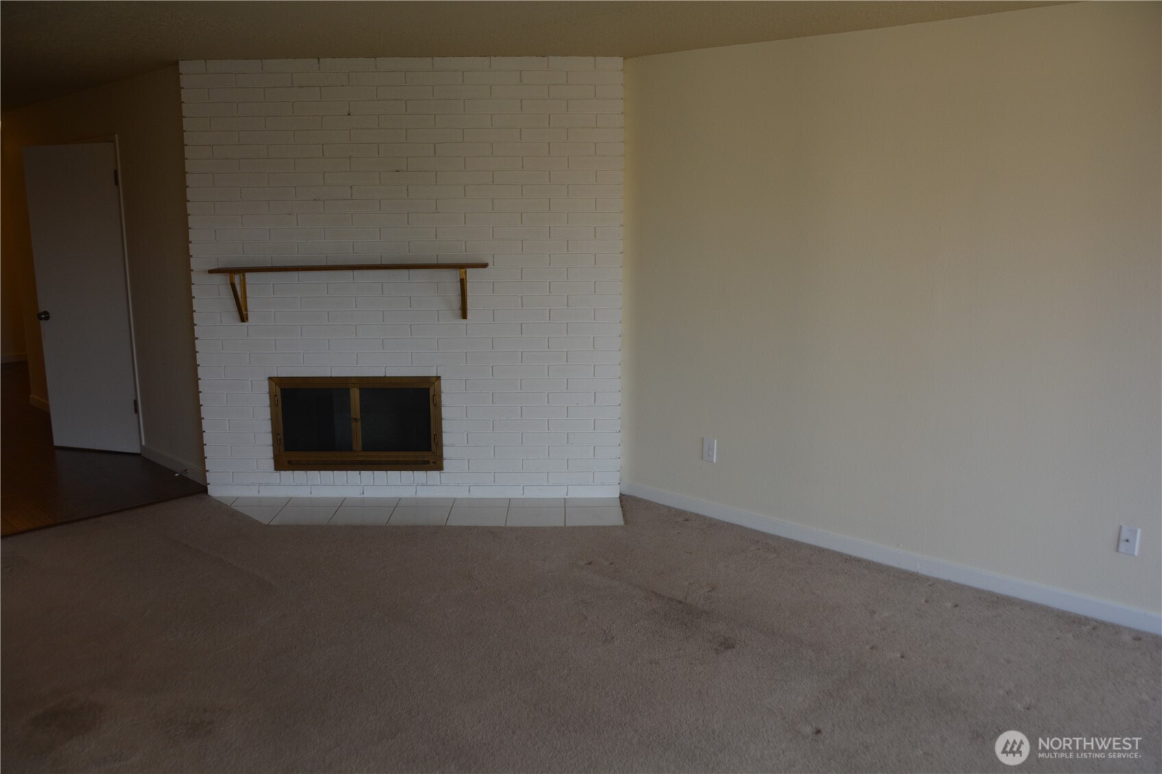 1070 5th Avenue South, Unit 307 Edmonds, WA 98020 - Photo 10 of 21