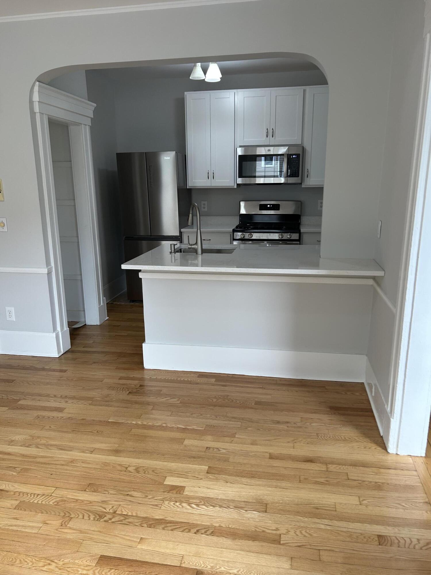 9 Parris Street, Unit 2 Portland, ME 04101 - Photo 5 of 15 IMG_9727