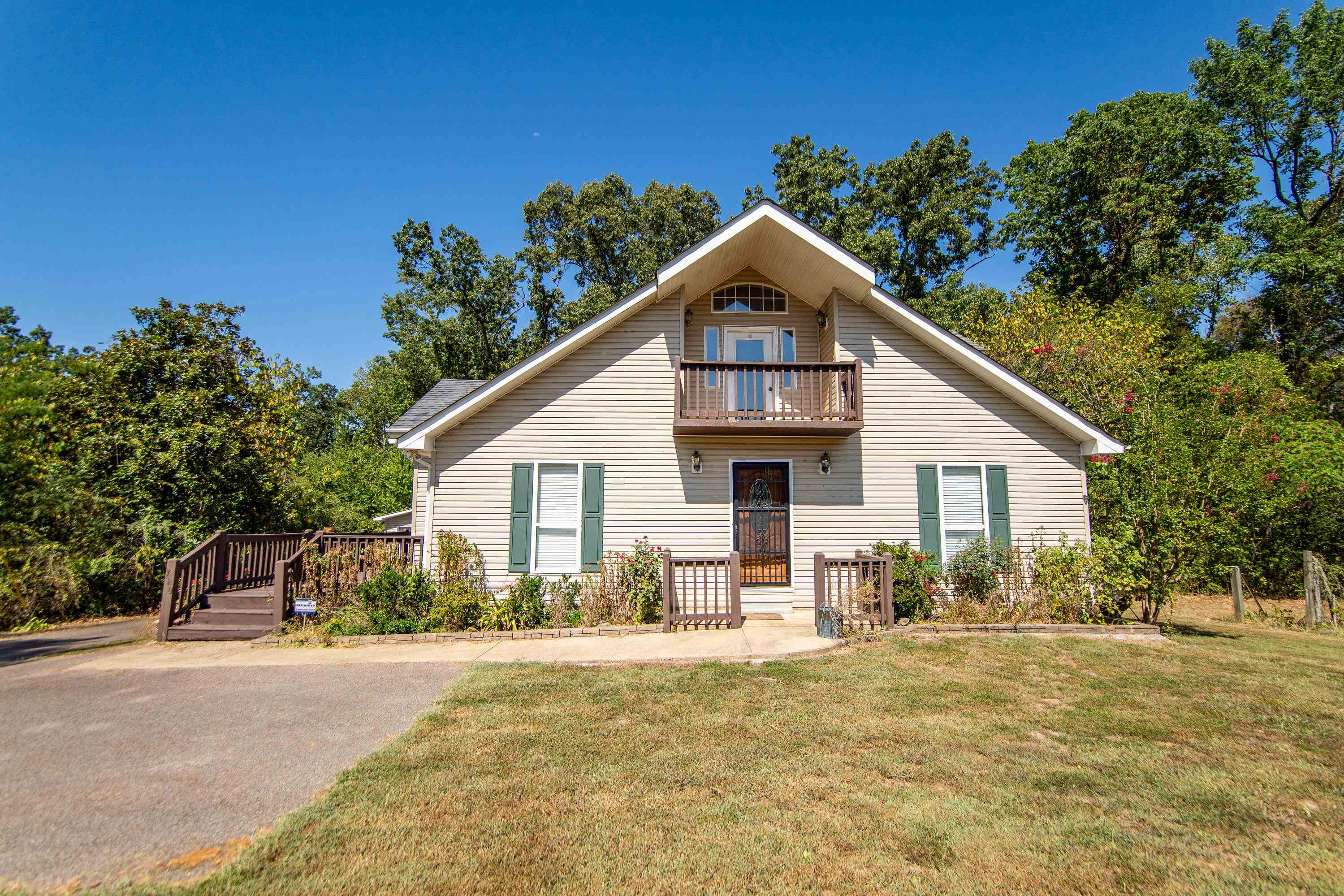 720 Riverside Lane Crump, TN 38327 - Photo 3 of 39